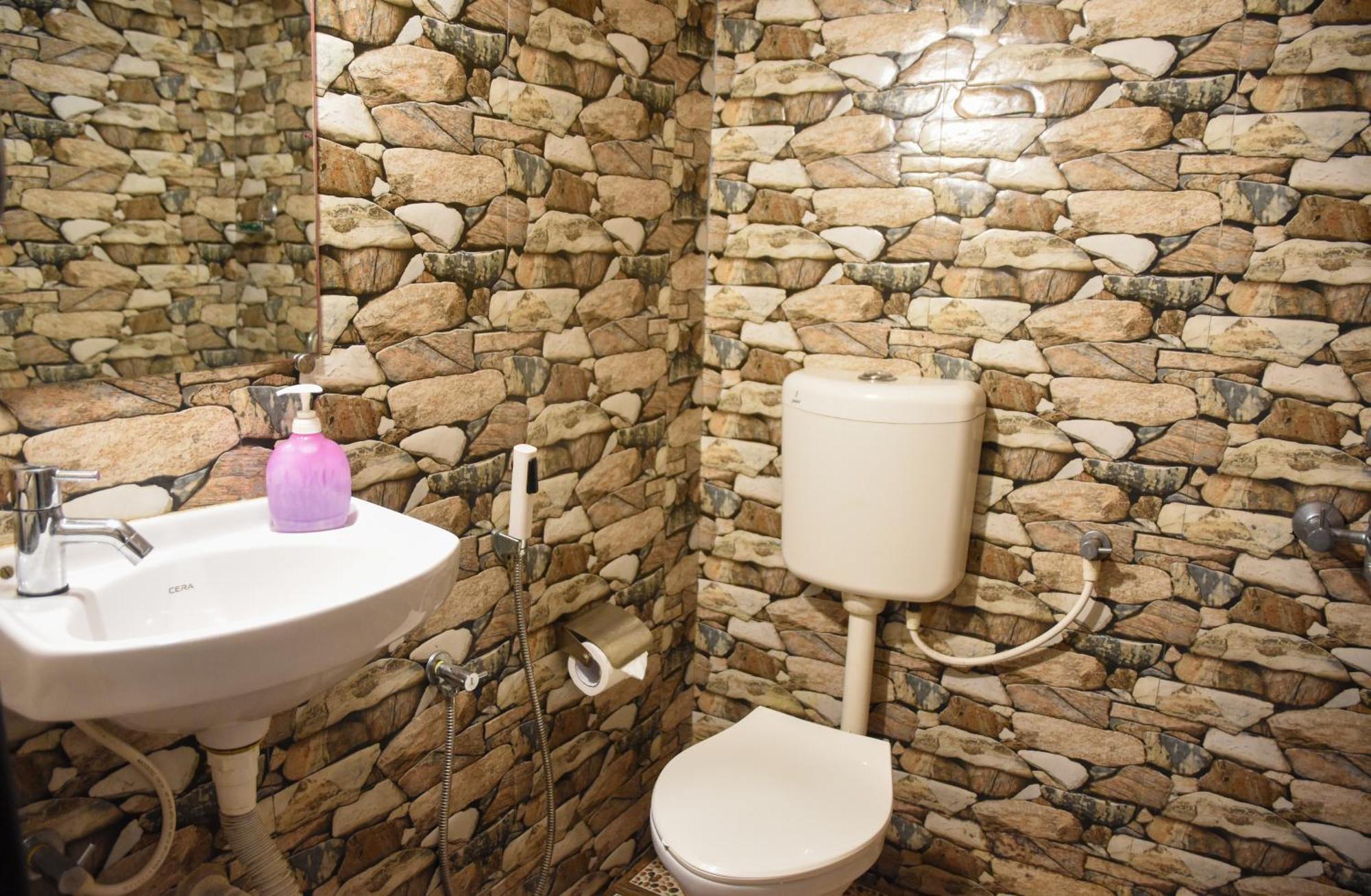 Valerys Nest Bogmalo - Private Villa Near The Beach And Dabolim Airport Dış mekan fotoğraf